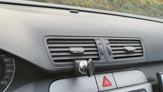 Handyhalter passend für Volkswagen VW Passat B6 2005-2010 - Made in Germany